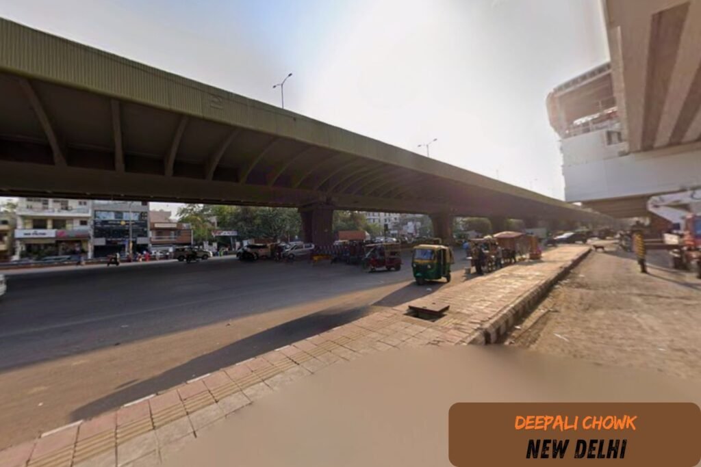 How to reach Deepali Chowk, Pitampura, New Delhi Deepali Chowk