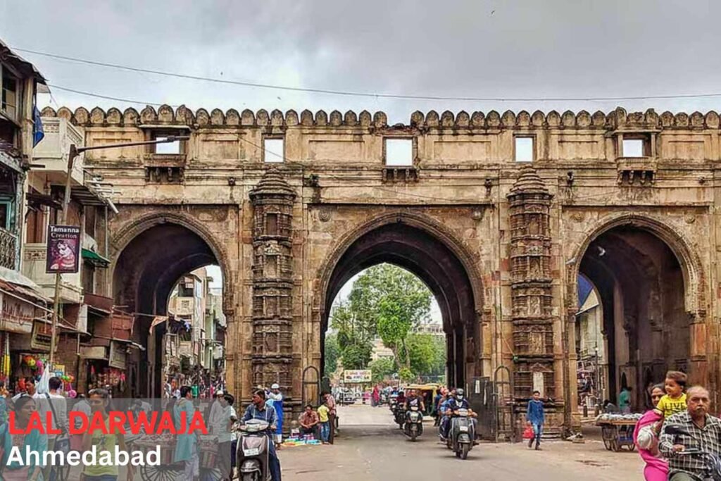 How to reach Lal Darwaja in Ahmedabad Lal Darwaja
